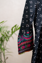 Black lawn sleeve with stylish lacework finishing by Eviline Couture