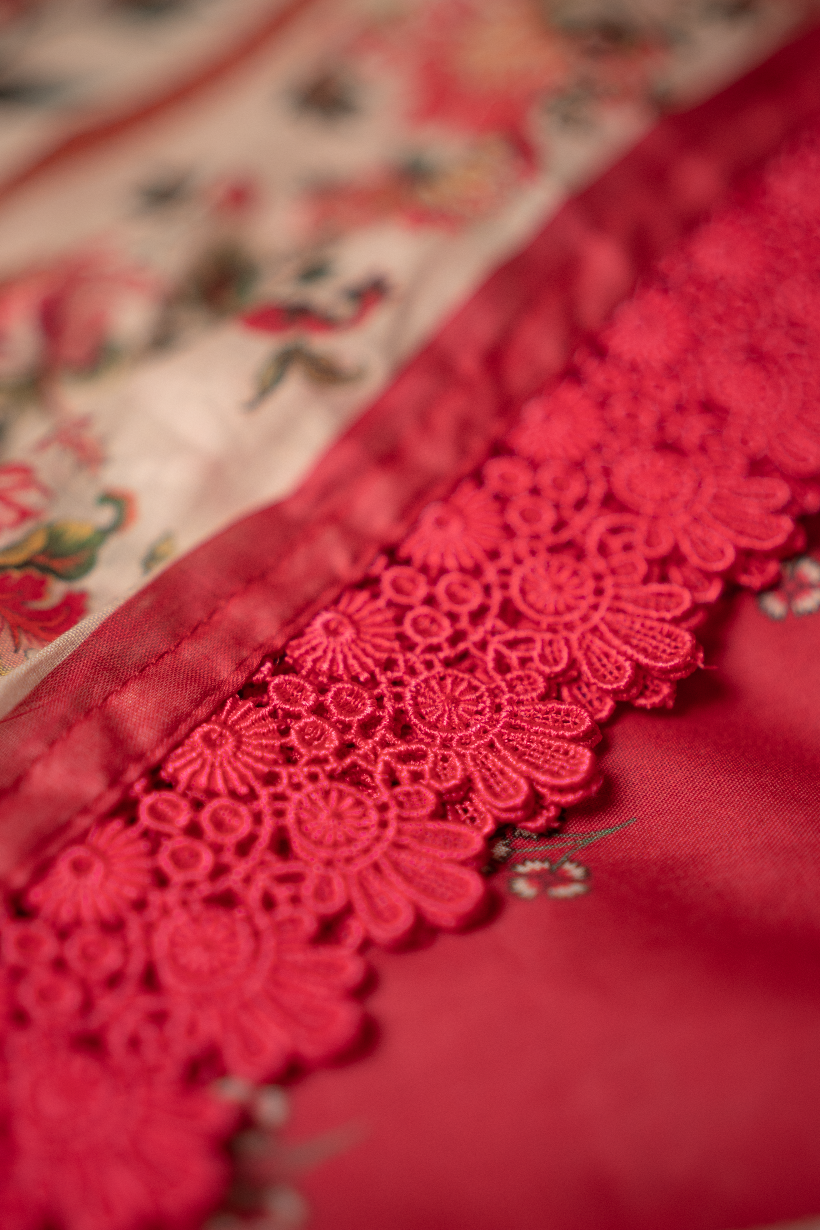 Printed dupatta with soft beige tones and lace border